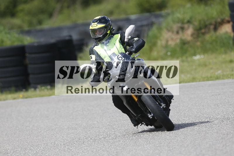 /Archiv-2025/09 22.04.2025 Cornu Master School ADR/gruen-vert/26